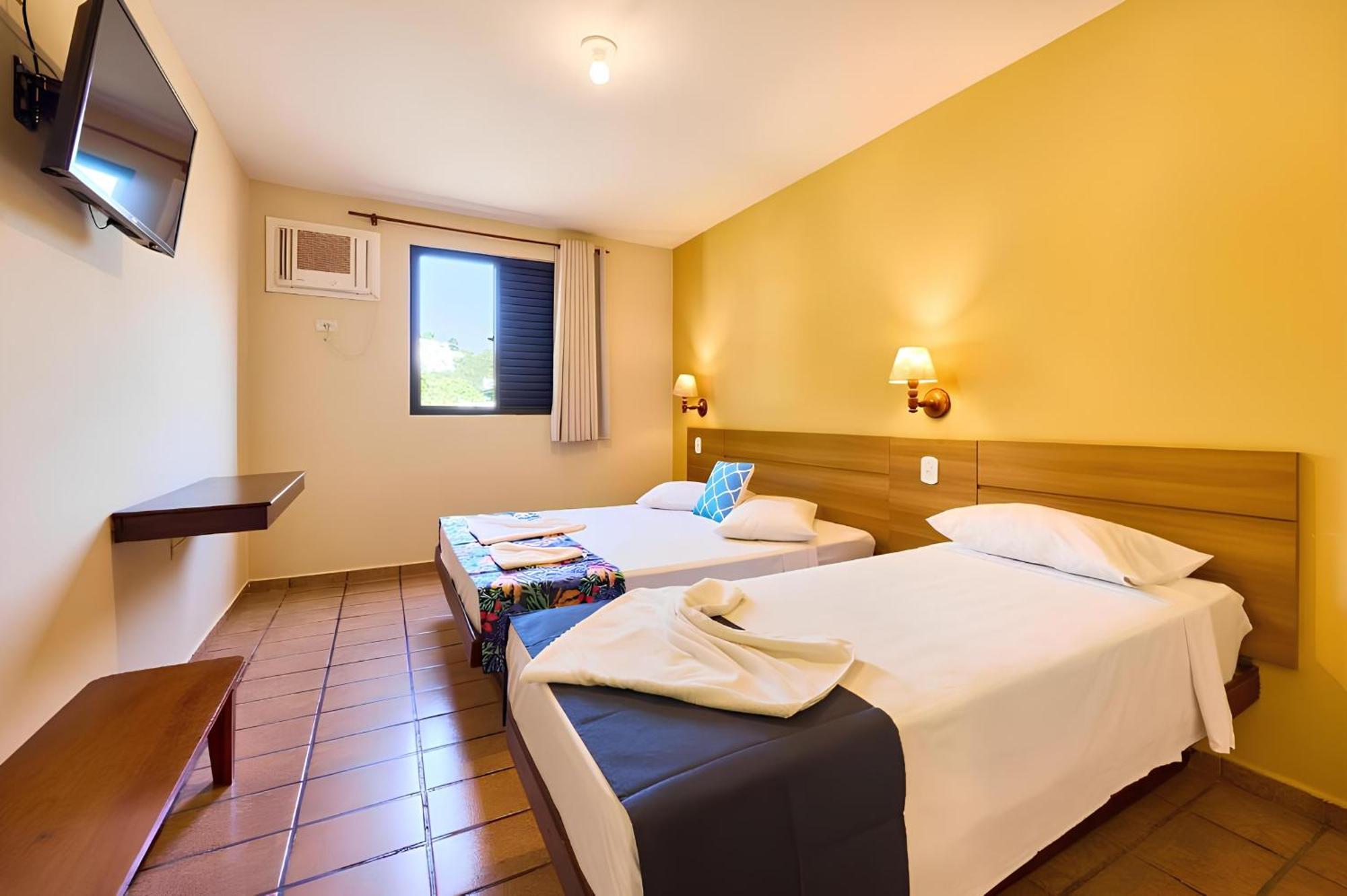 Hotel Ponta Das Toninhas Ubatuba Bagian luar foto